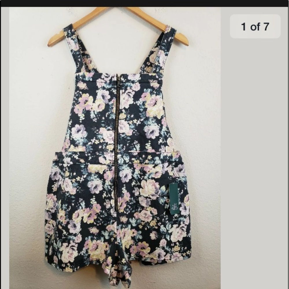 Wild Fable Black Floral Zip Up Overalls Shorts.
